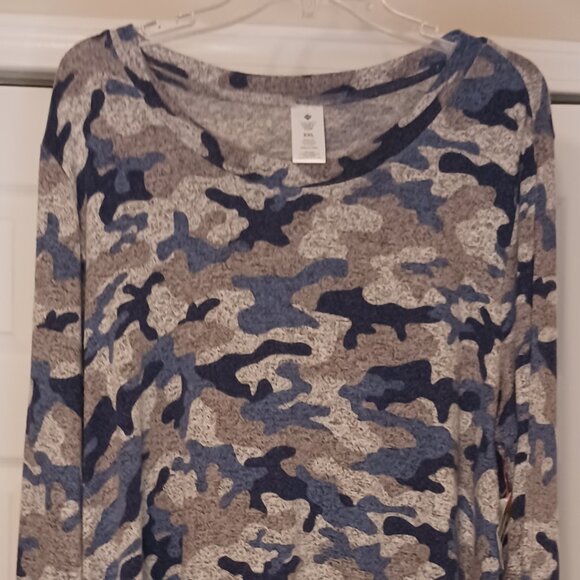 #48 3/$18 - Member's Mark Gray/Blue Long Sleeve Top Size XXL - Picture 4 of 5